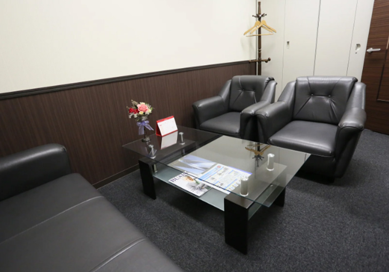 丸の内キリックスビル2階応接室1